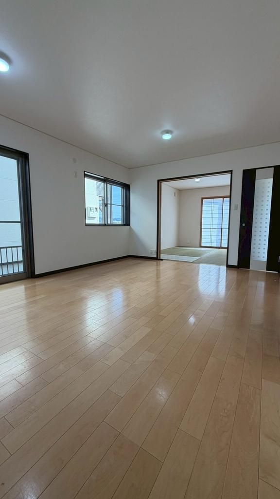 4LDK All-Electric House for Sale in Wakayama City - Thumbnail 4