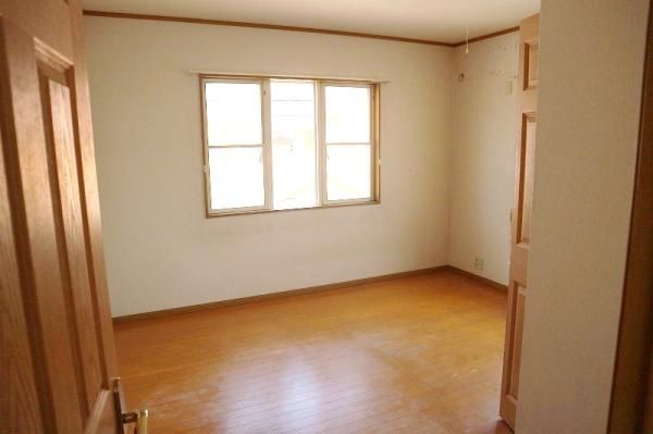 4LDK Family House in Kishiwada with 2024 Exterior Renovation - Thumbnail 4