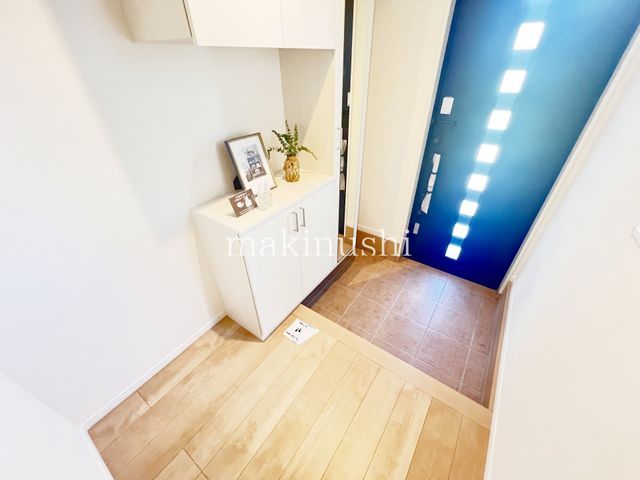 New 2025 3SLDK Wooden House Near Sakaihigashi Station, Osaka - Thumbnail 2