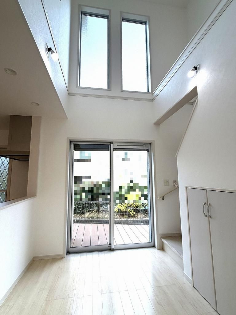 2LDK House for Sale in Kishiwada, Osaka - 89 sqm - Thumbnail 3