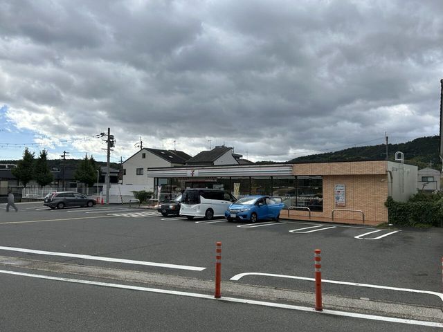 3LDK House for Sale in Yamashina, Kyoto | Renovated 1990 Build - Thumbnail 2