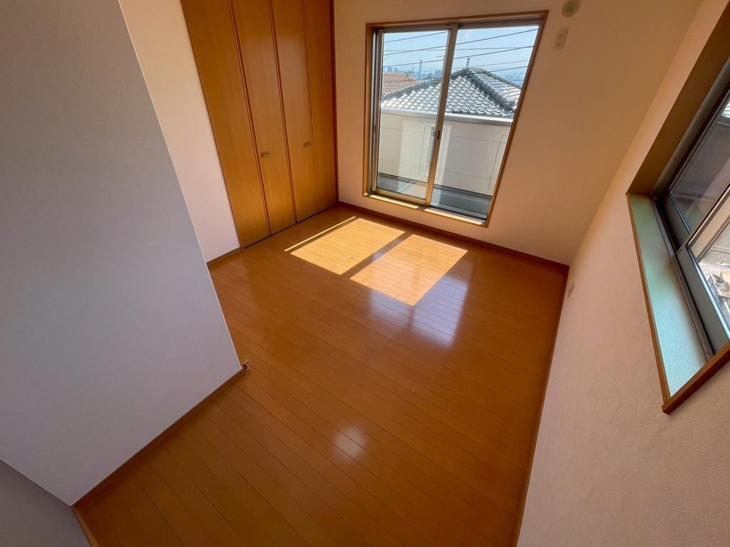 Renovated 3LDK House for Sale Near Oji Koen Station, Kobe - Thumbnail 4