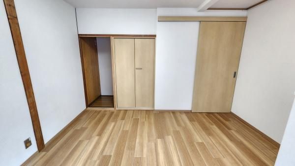 Renovated 3DK Wooden House for Sale in Daito City, Osaka - Thumbnail 3