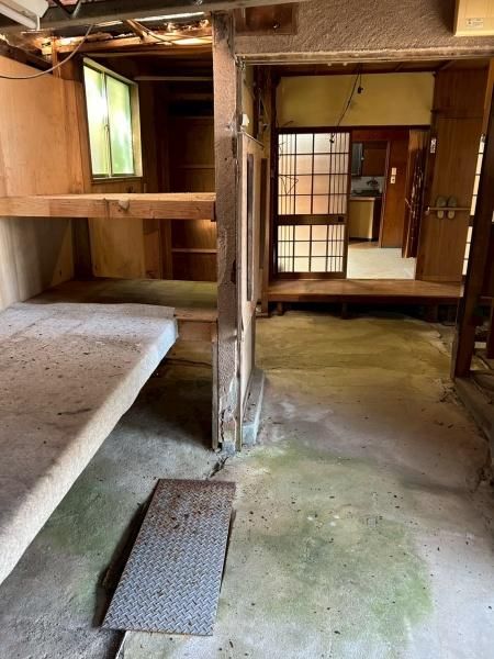 Used Townhouse for Sale in Nishikyo-ku, Kyoto - 102 sqm - Thumbnail 4