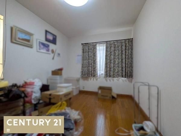 4LDK House for Sale in Iwade City, Wakayama Prefecture - Thumbnail 2