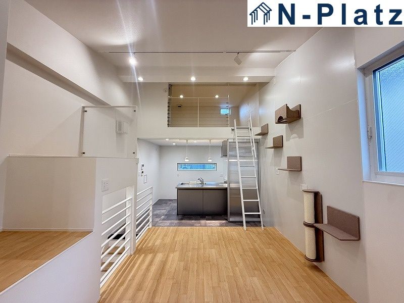 3LDK House for Sale Near Kamishinjo Station, Osaka - Thumbnail 3