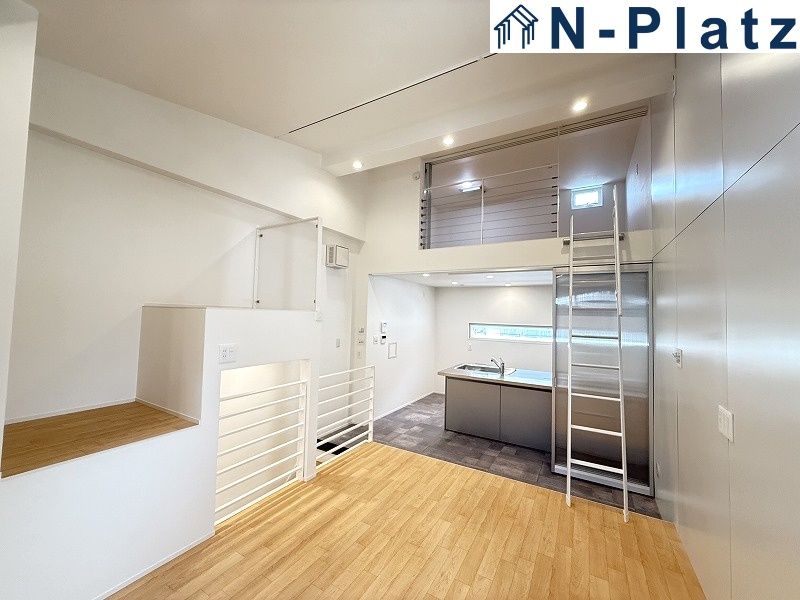 3LDK House for Sale Near Kamishinjo Station, Osaka - Thumbnail 4