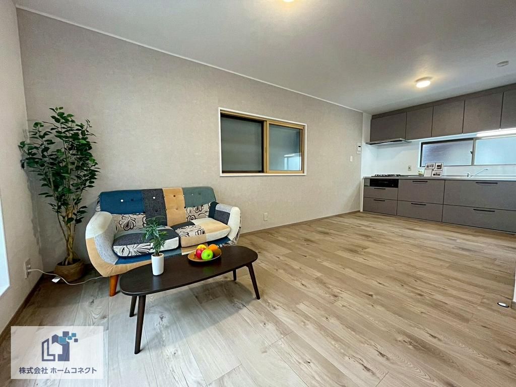 Renovated 4LDK Wooden House for Sale near Shimo Station, Moriguchi - Thumbnail 3