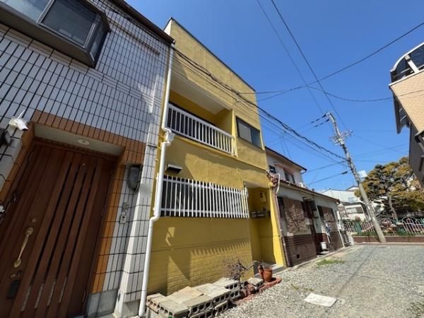 4DK Terraced House for Sale in Ikuno Ward, Osaka - Thumbnail 2