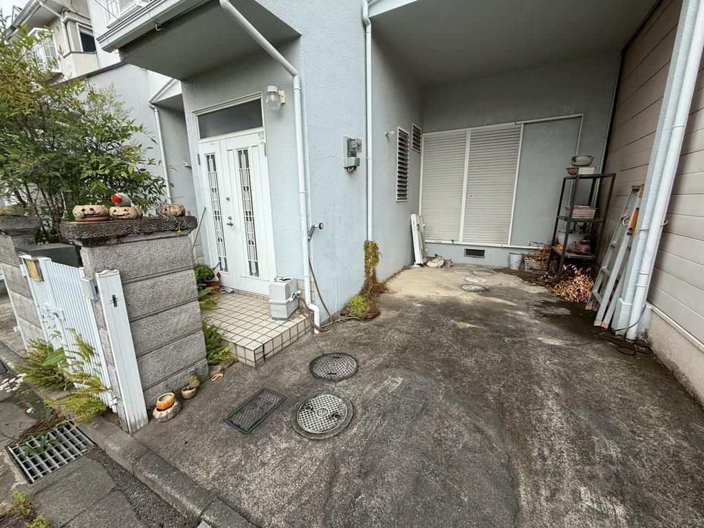 3LDK Detached House for Sale in Yamatotakada, Nara - 77.22 sqm - Thumbnail 2