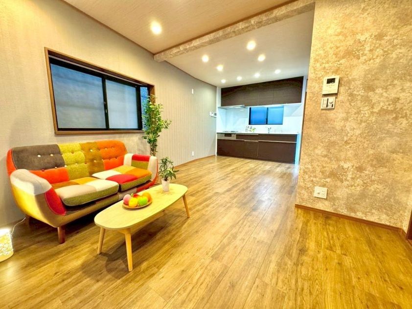 Renovated 3LDK House with Garage in Abeno, Osaka - Thumbnail 3