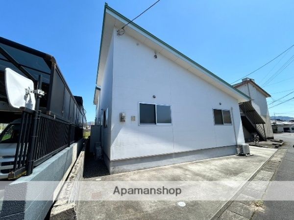 2LDK Rental House in Sanyo-cho, Miyazaki Prefecture - Thumbnail 4