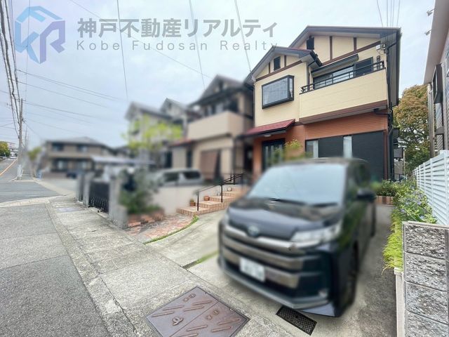 4LDK Detached House for Sale in Shinyodai, Kobe - Thumbnail 2