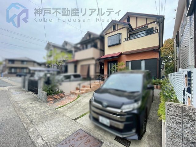4LDK Detached House for Sale in Shinyodai, Kobe - Thumbnail 3