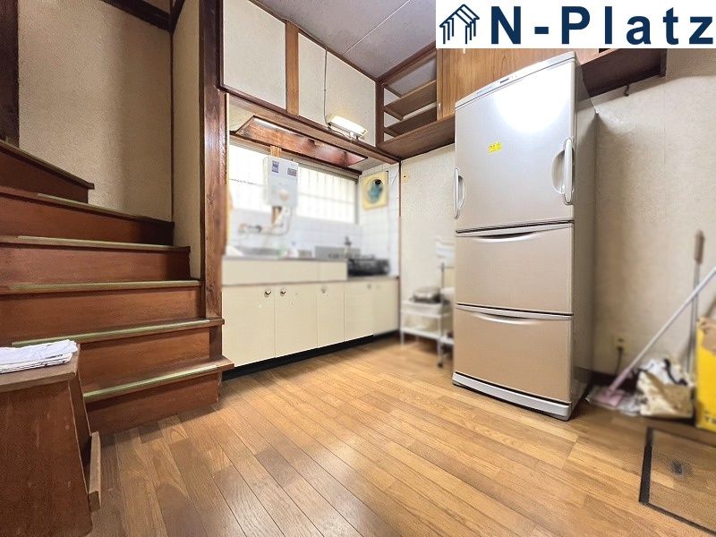 3DK House for Sale near Kami-Shinjo Station, Osaka - Thumbnail 4