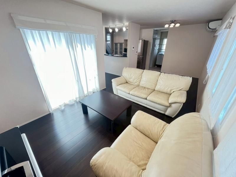 Modern 4LDK House with Solar in Izumi City, Osaka - Thumbnail 2