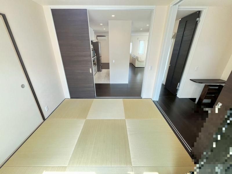 Modern 4LDK House with Solar in Izumi City, Osaka - Thumbnail 4