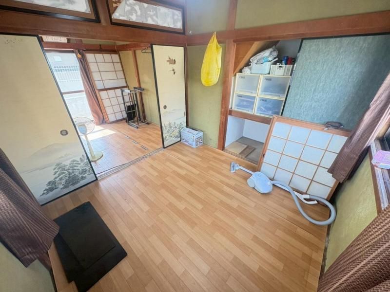 5DK Detached House for Sale in Izumi City, Osaka - Thumbnail 3
