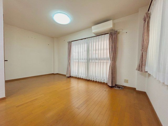 4LDK Light-Gauge Steel House Near Kounan-Yamate Station, Kobe - Thumbnail 4