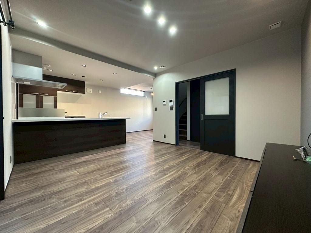 3LDK Corner Lot House in Akashi, Hyogo - 97 sqm - Thumbnail 4