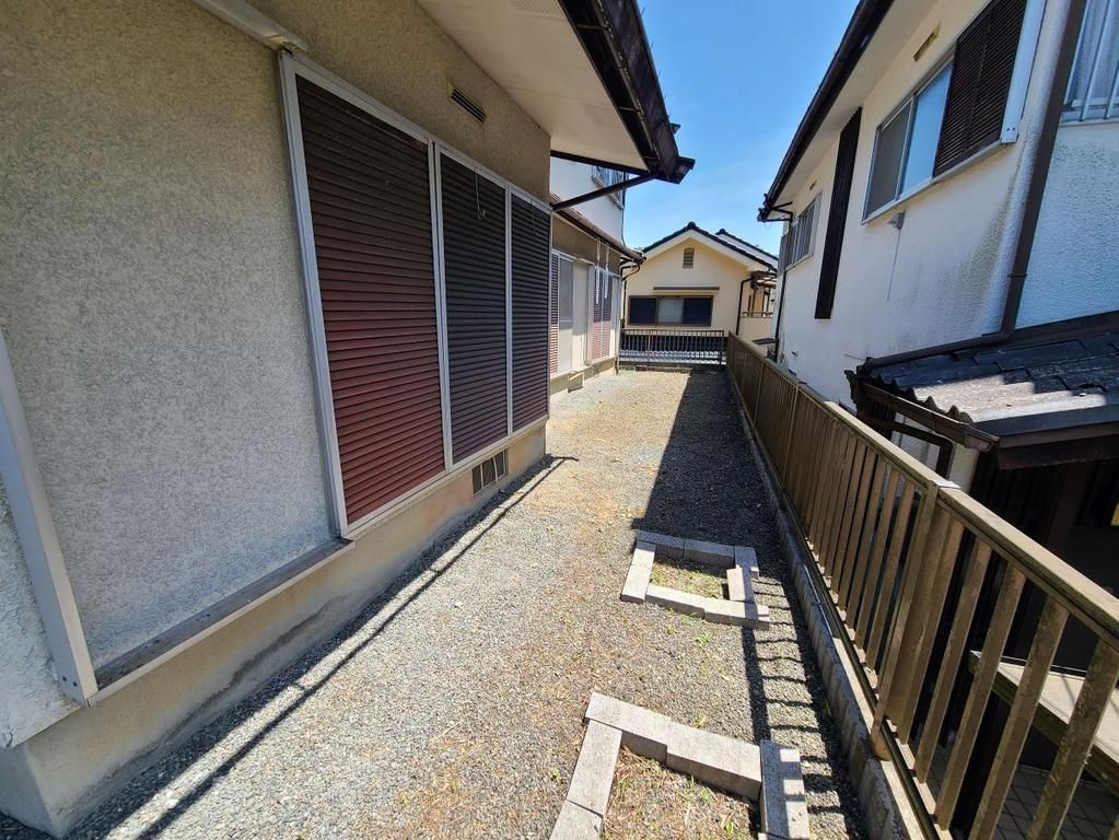 4LDK Vacant House for Renovation in Nose Town, Osaka - Thumbnail 2