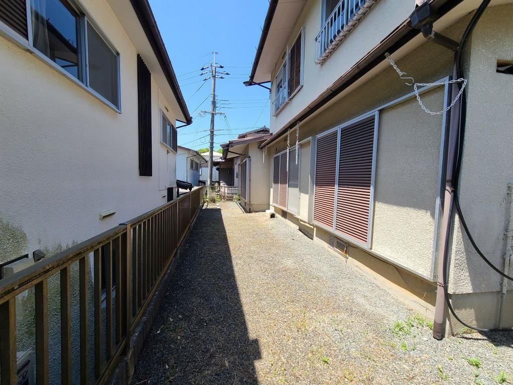 4LDK Vacant House for Renovation in Nose Town, Osaka - Thumbnail 3