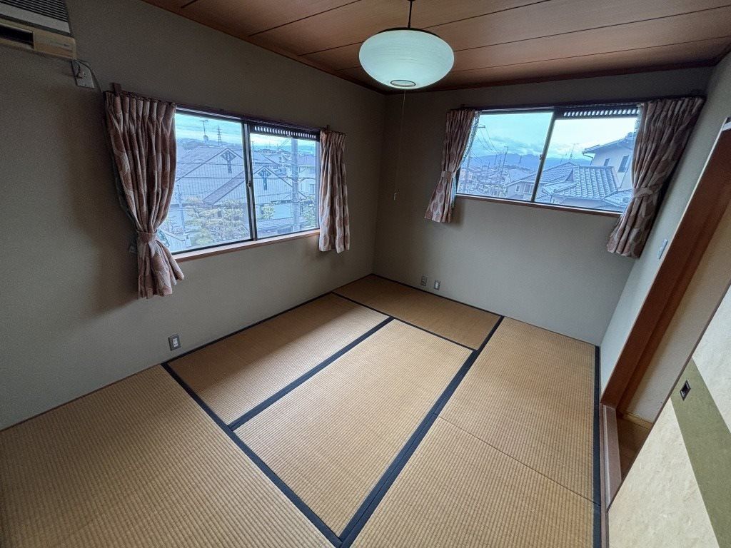 5SLDK Detached House for Sale in Kashihara, Nara | 121.92 sqm - Thumbnail 3