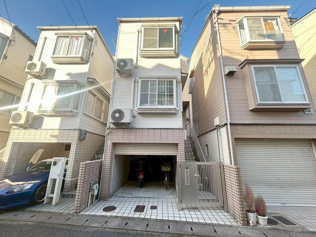 4DK House for Sale in Ukyo Ward, Kyoto - 78.86 sqm - Image 1