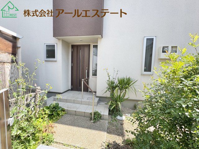 4SLDK House for Sale in Takasago, Hyogo - 21.1M JPY - Thumbnail 2