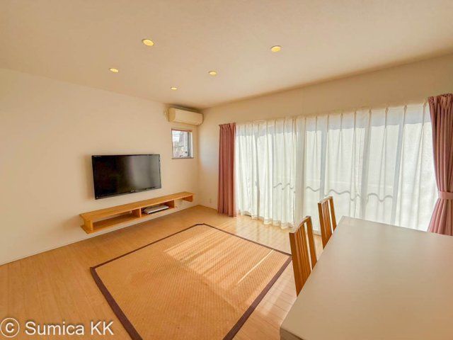 4LDK House for Sale in Wakayama City, Wakayama Prefecture - Thumbnail 3