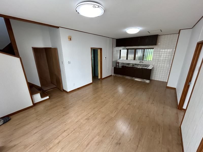 5LDK RC House for Sale in Yonabaru, Okinawa - 85.81 sqm - Thumbnail 4
