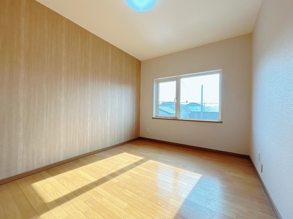 Renovated 5LDK House in Kushiro, Hokkaido with Large Garden - Thumbnail 4