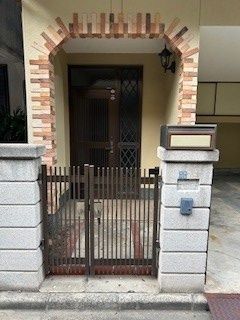 3LDK Detached House for Sale in Neyagawa City, Osaka - Thumbnail 3