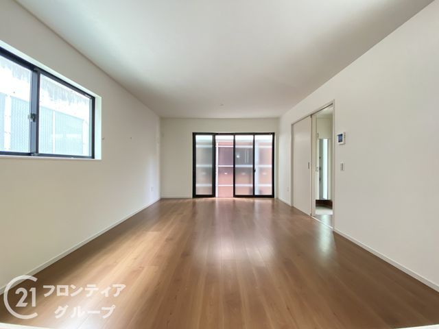 New 4LDK Detached House for Sale in Tarumi, Kobe - Thumbnail 2