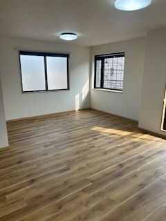 Renovated 4SLDK House Near Kayashima Station, Neyagawa - Thumbnail 4