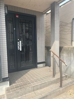 Renovated 4SLDK House Near Kayashima Station, Neyagawa - Thumbnail 2