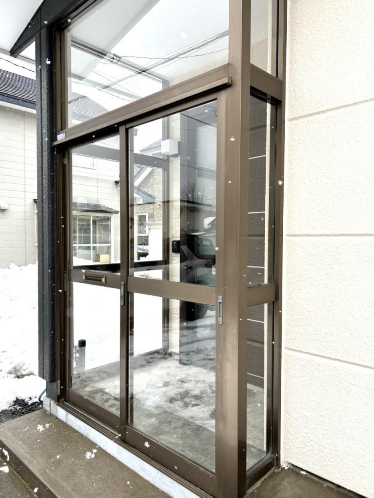 Renovated 4LDK House in Muroran Hokkaido with Warranty - Thumbnail 3