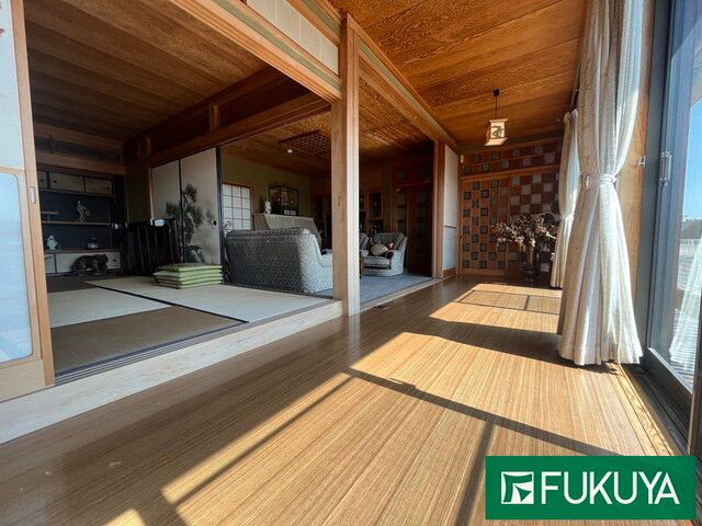 6SLDK Detached House for Sale in Gakuen Midorigaoka, Nara - Thumbnail 3