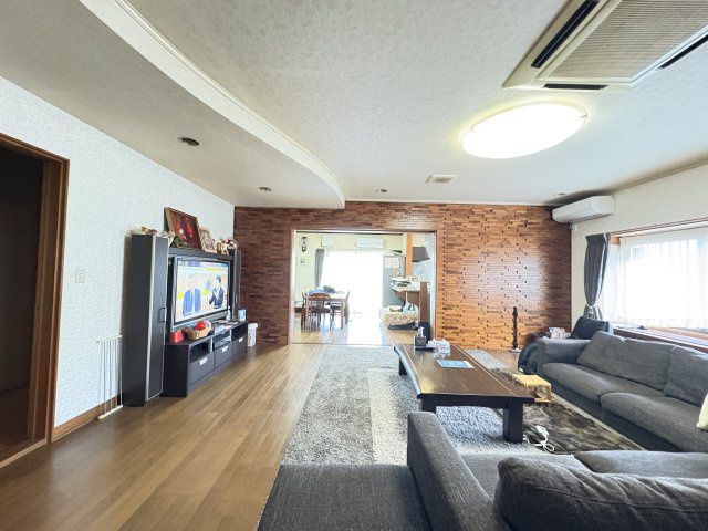 7LDK Traditional House for Sale in Sakurai, Nara - 299m² - Thumbnail 4