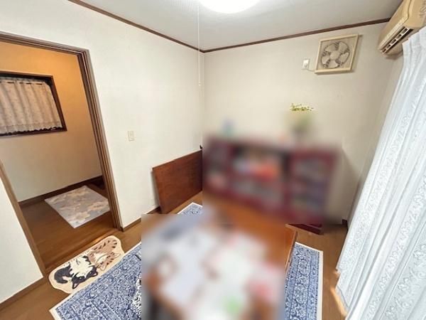 5LDK Detached House with Views in Suita, Osaka - Thumbnail 3