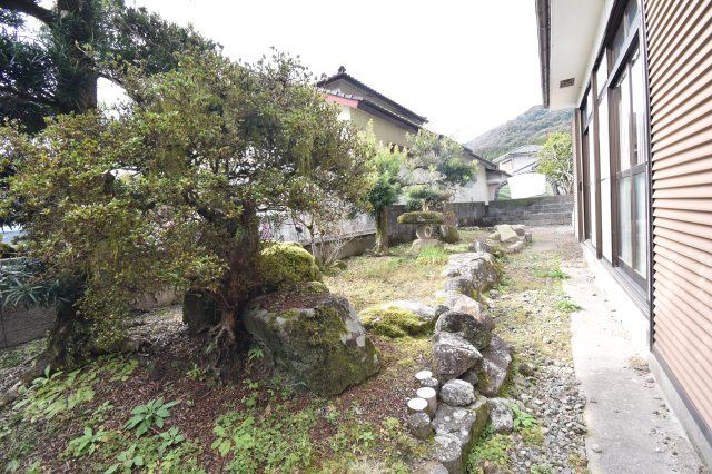 3DK House for Sale in Satsumasendai, Kagoshima - Thumbnail 2