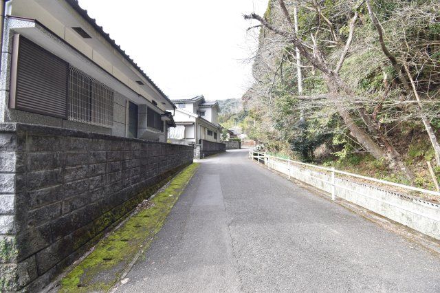 3DK House for Sale in Satsumasendai, Kagoshima - Thumbnail 4