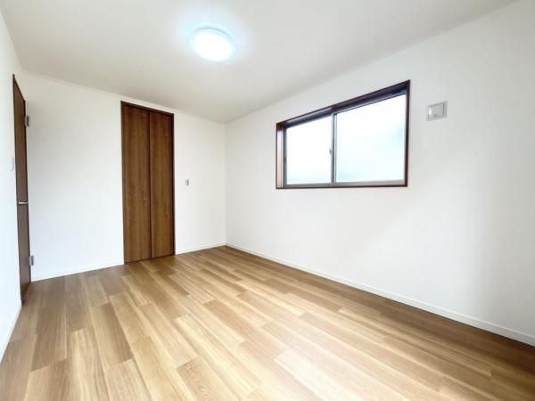 Renovated 3LDK House with Garden in Takatsuki, Osaka - Thumbnail 4