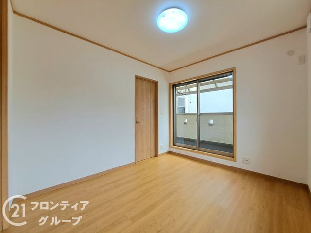 2LDK House for Sale in Yao City, Osaka - 62.3 sqm - Thumbnail 3