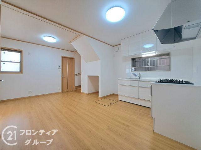 2LDK House for Sale in Yao City, Osaka - 62.3 sqm - Thumbnail 4