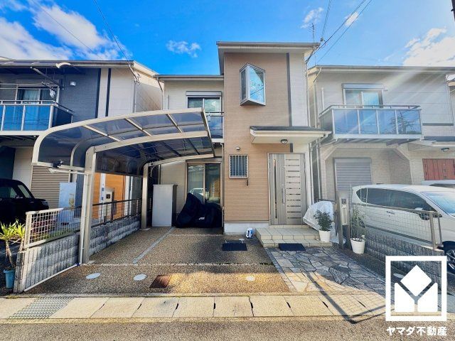 4LDK Used House for Sale in Fushimi-ku, Kyoto - 106.92 sqm - Thumbnail 2