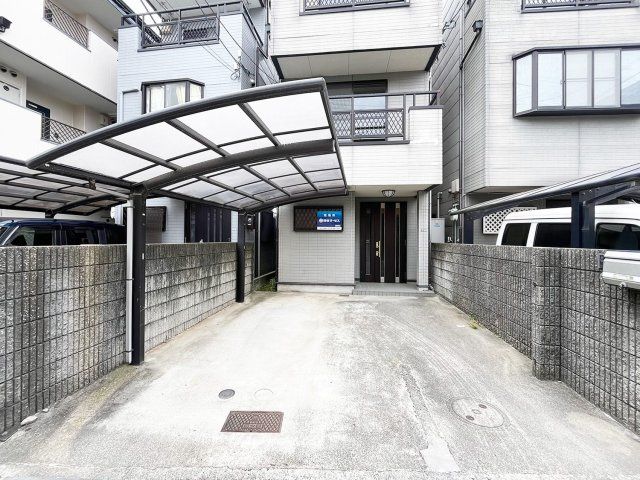 5SLDK House for Sale in Toyonaka, Osaka - 116.47 sqm - Thumbnail 2