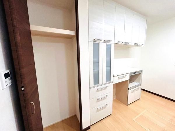 3LDK Detached House for Sale in Takaishi, Osaka - Thumbnail 4