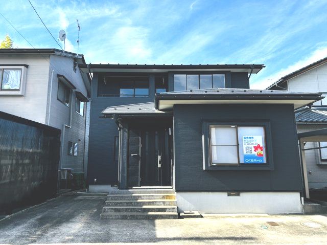 5LDK Renovated House for Sale in Sabae, Fukui | Near Torabanaka Station - Image 1