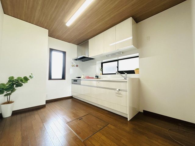 5LDK Renovated House for Sale in Sabae, Fukui | Near Torabanaka Station - Thumbnail 3